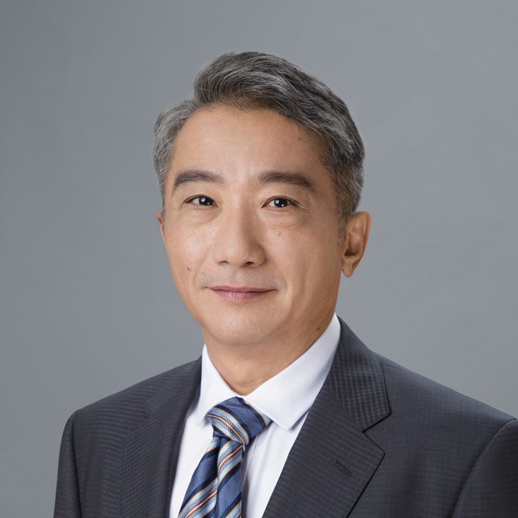 汤治华